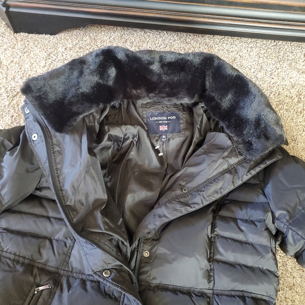Down Jacket - Picture 11 of 15